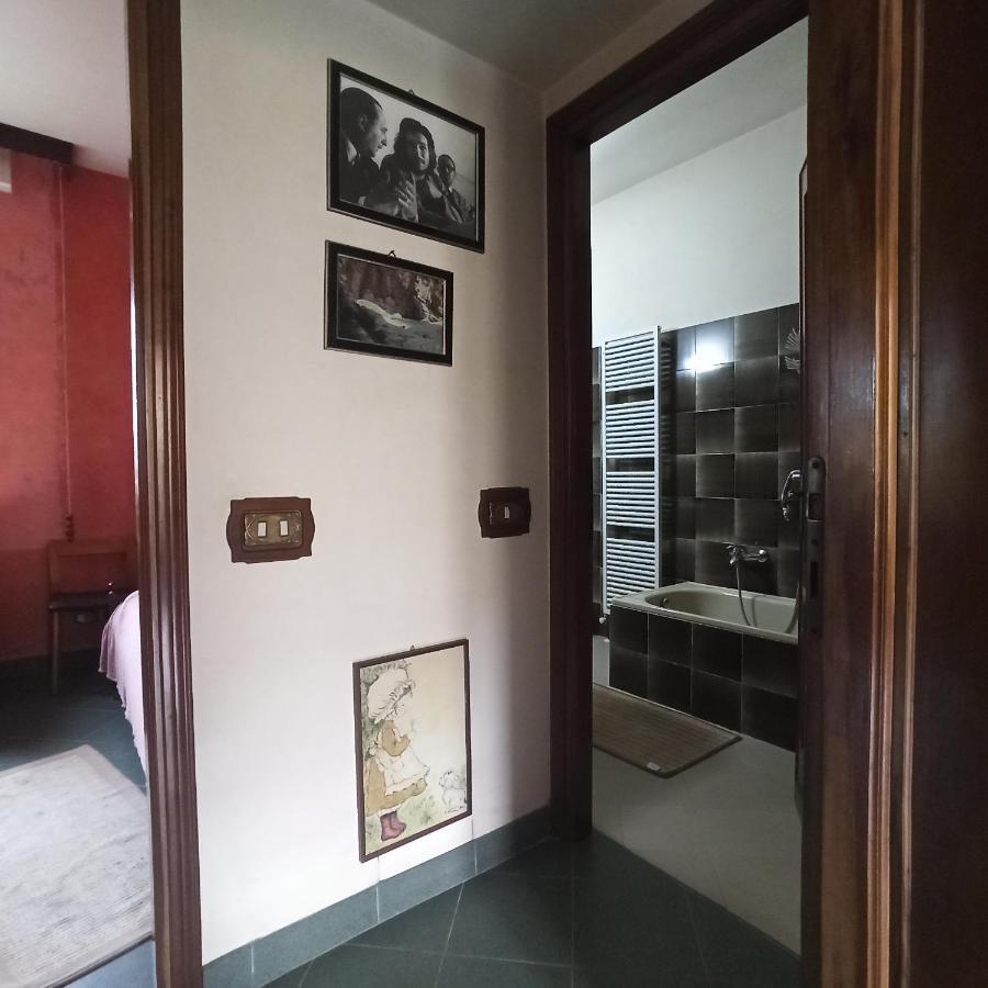 Casa Vincenzo 130 Mq Con Portico Ed Ingresso Esclusivo Dal Giardino Villa Felino Ngoại thất bức ảnh