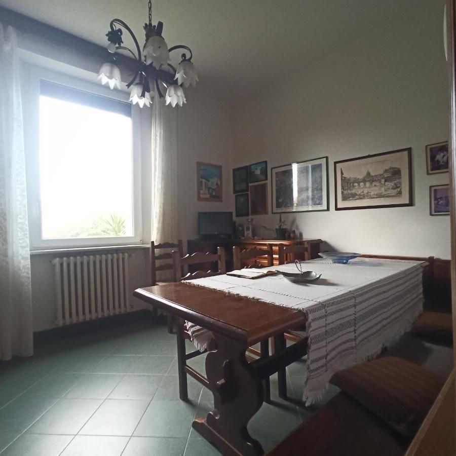 Casa Vincenzo 130 Mq Con Portico Ed Ingresso Esclusivo Dal Giardino Villa Felino Ngoại thất bức ảnh
